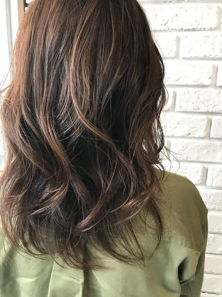 ロング カラー ロングレイヤー レイヤーカット ロング カット ヘアカラー トリートメント 日比 貴大/ minim hairのヘアスタイル