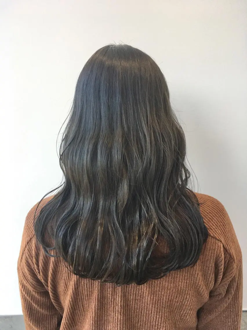 ロング カラー ダークグレー ダークグレージュ グレージュ ヘアカラー トリートメント ヘアセット yoshi ☆のヘアスタイル