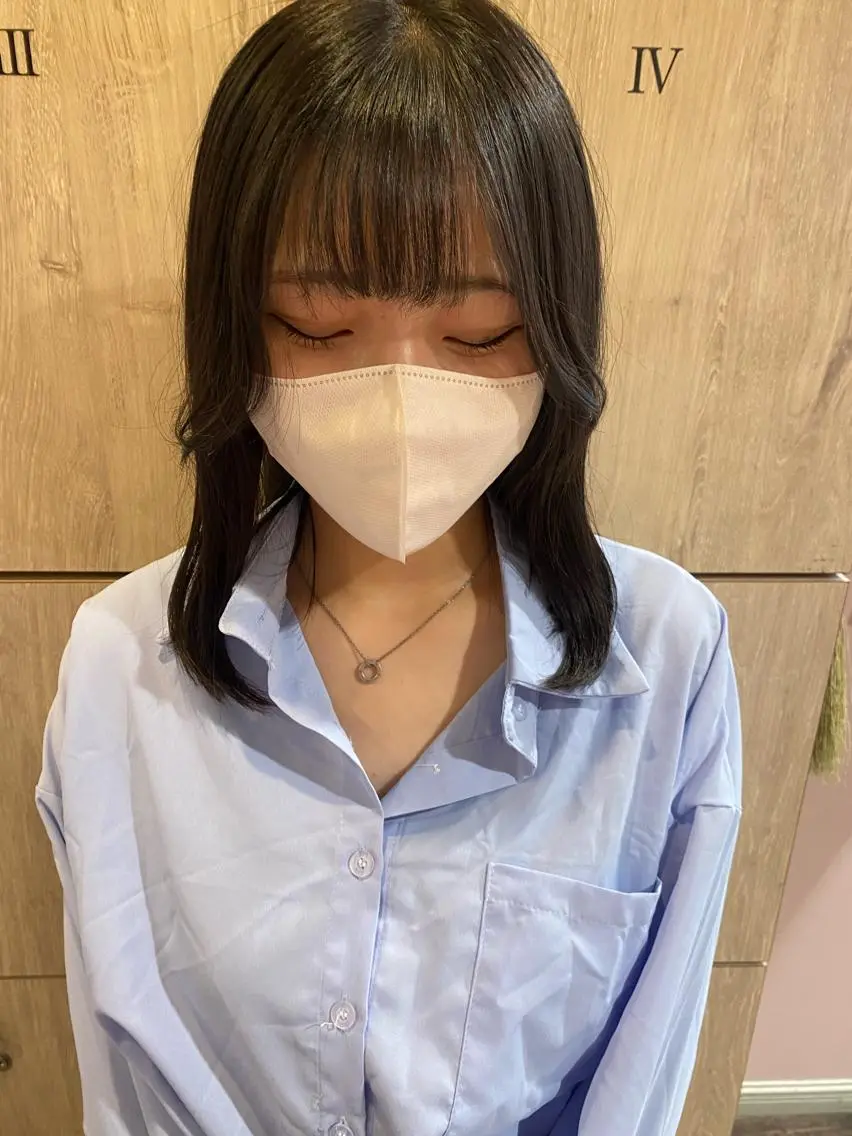セミロング カラー 似合わせレイヤー/ Wカラー🧸こころのヘアスタイル