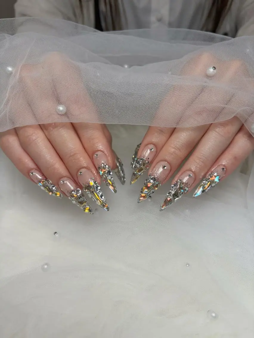 ネイル 韓国ネイル マグネットネイル 持ち込み ニュアンスネイル シンプルネイル ハンドネイル Huyn Nail Shinjyukuのネイルデザイン