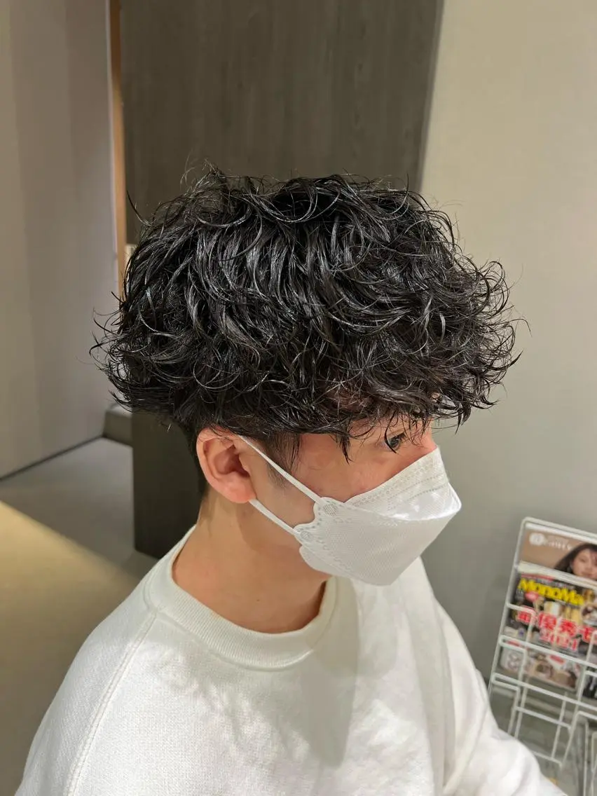ショート パーマ メンズ 梅田茶屋町メンズ 専門美容師 山元一平のヘアスタイル