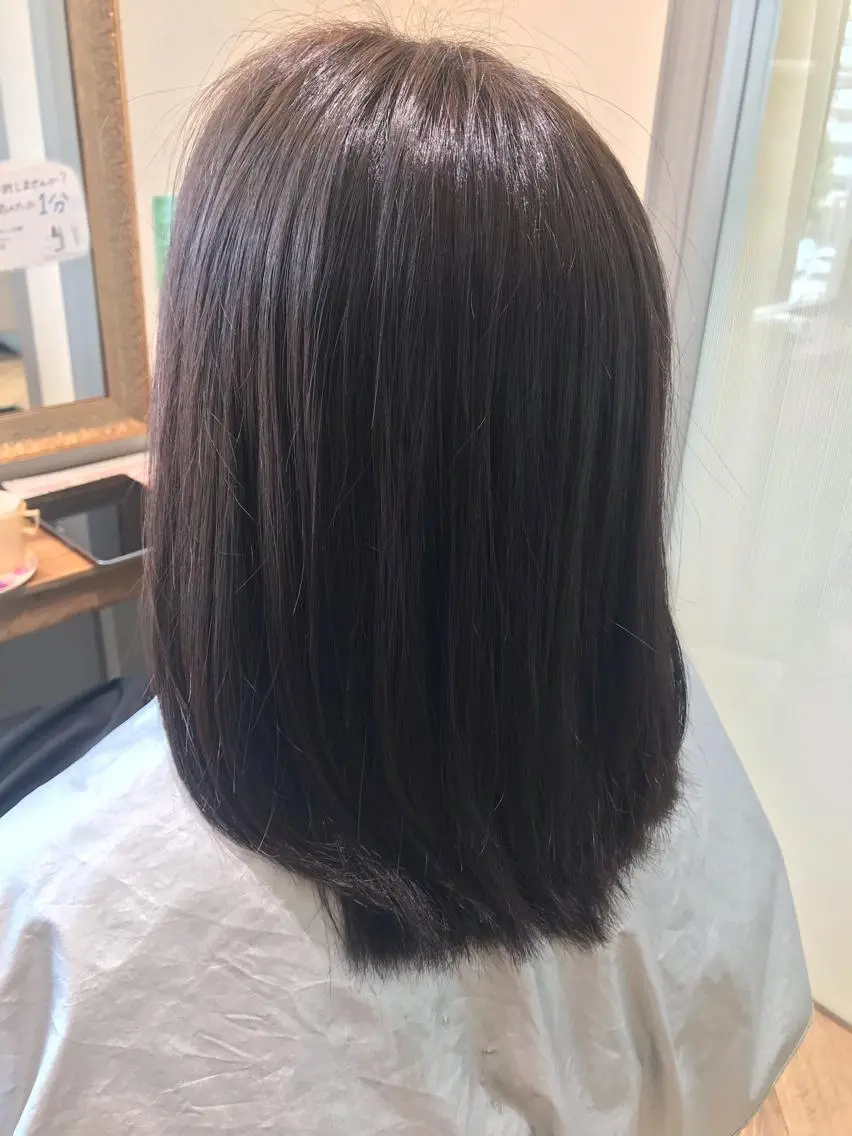 ミディアム カラー イルミナカラー u-chambord ユーシャンボールのヘアスタイル