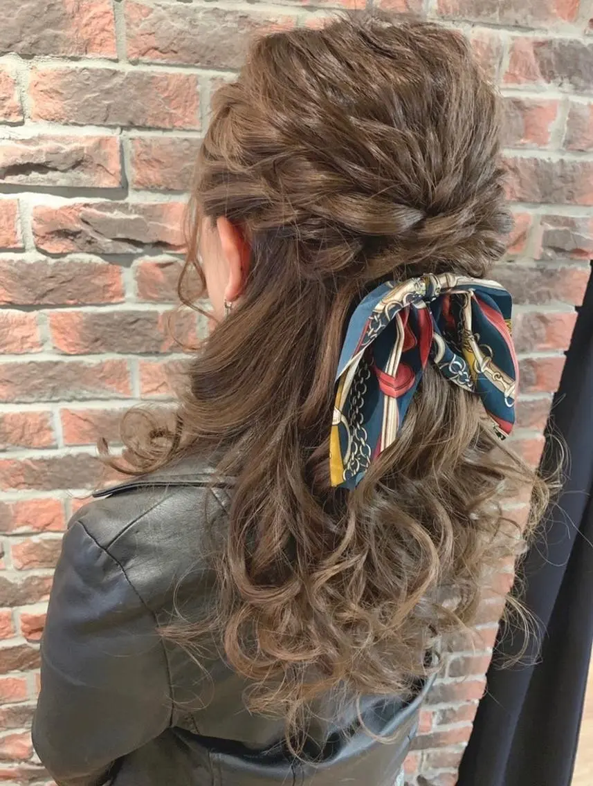 ロング ヘアセット ambleluxe 🌈透明感カラー中野のヘアスタイル