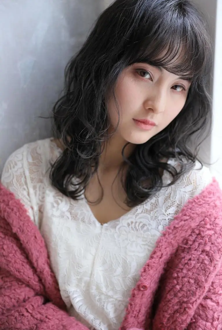ロング カラー グレージュ ハイライトカラー ピンクカラー パープルカラー ハイレイヤー newi 京橋 【yuuki】のヘアスタイル