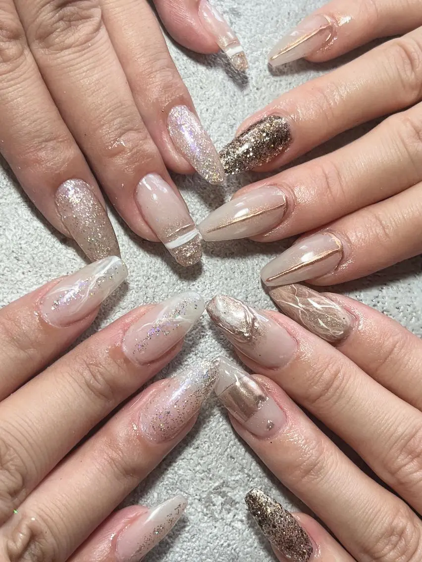 ネイル ミラーネイル ニュアンスネイル Mimi Nailのネイルデザイン
