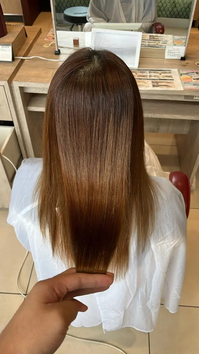 ミディアム カット 縮毛矯正 トリートメント 工藤 勇樹のヘアスタイル
