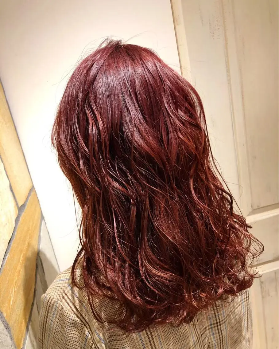 セミロング カラー レッドカラー 美髪✨髪質改善特化 🦩対馬🦩のヘアスタイル