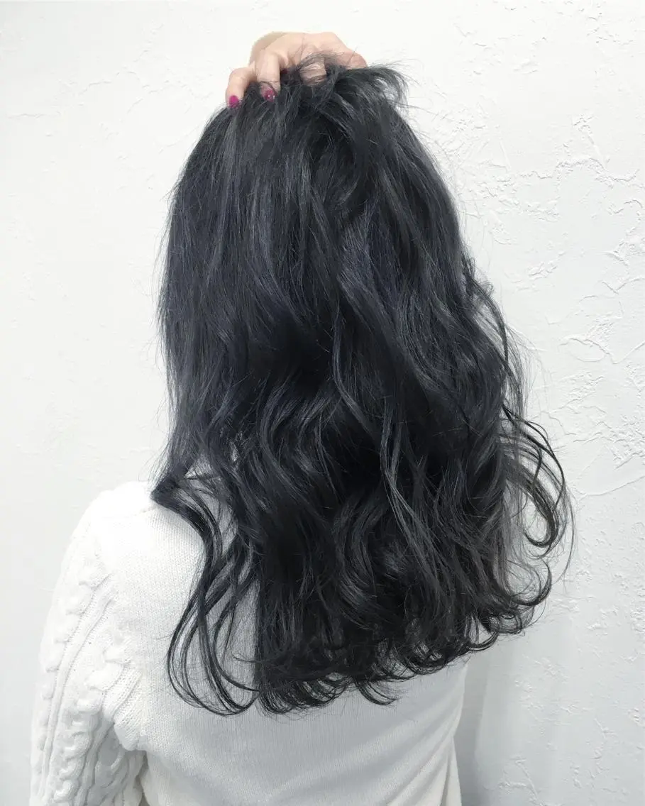 カラー ブルーカラー ブルーグレー ブルージュ 透明感カラー ヘアカラー 🤍2nd🤍田所 美希のヘアスタイル