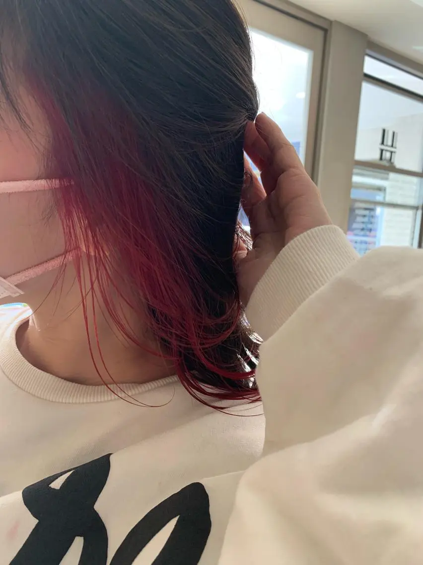 カラー ブリーチ インナーカラー ヘアカラー トリートメント PADOU平松 典幸のヘアスタイル