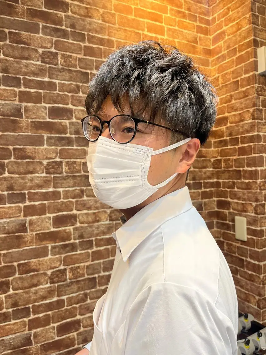 ショート カラー パーマ ヘアアレンジ メンズ キッズ ネイル マツエク・マツパ アイブロウ メンズブリーチ メンズハイライト メンズインナーカラー メンズ韓国風 ブリーチ 久木原 ゆりのヘアスタイル