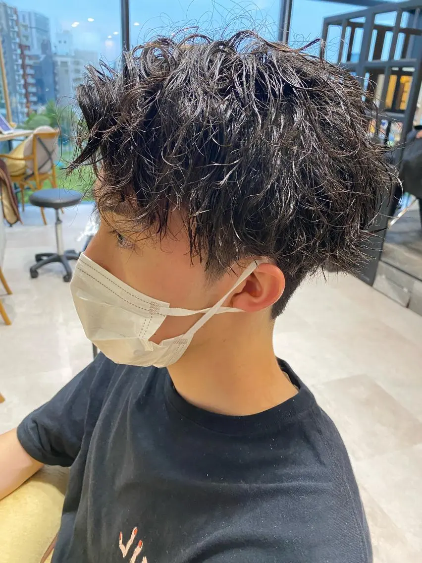 パーマ メンズ カット パーマ トリートメント 似合う髪型見つけます AYAKAのヘアスタイル