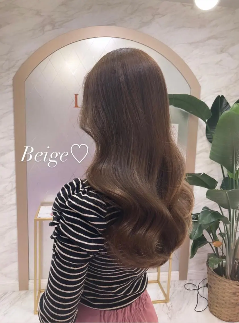 ロング カラー パーマ ベージュカラー ラベンダーカラー ヘアカラー トリートメント 🩷韓国ヘア/ヨシン モリ🩷Maikaのヘアスタイル