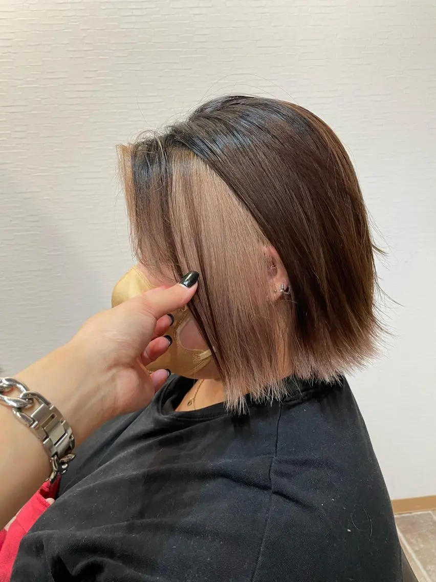 ショート カラー カット ヘアカラー トリートメント YUI/ ブリーチカラー🌷のヘアスタイル