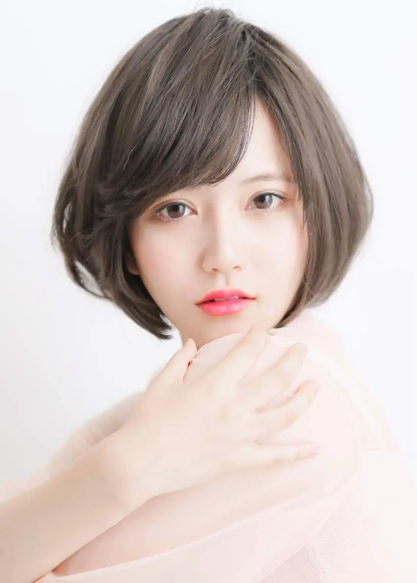 ショート カラー イズ ミのヘアスタイル