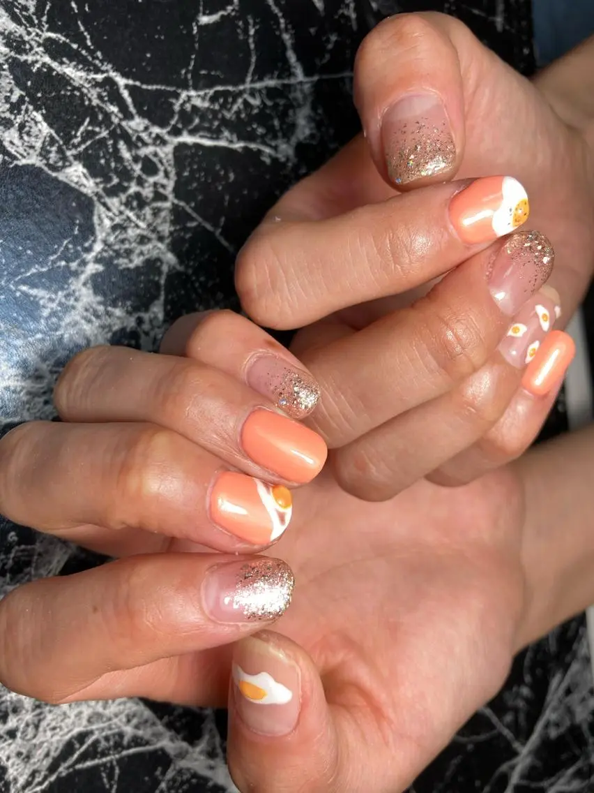 ショート ネイル ハンドネイル フットネイル ✴︎ Delightのネイルデザイン