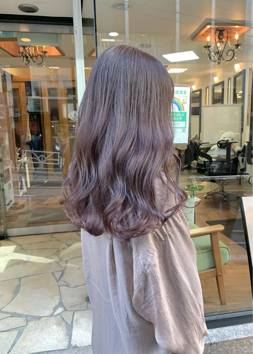 セミロング カラー グレージュ ラベンダーカラー ラベンダーグレージュ ラベンダーグレー 矢野 晃平のヘアスタイル
