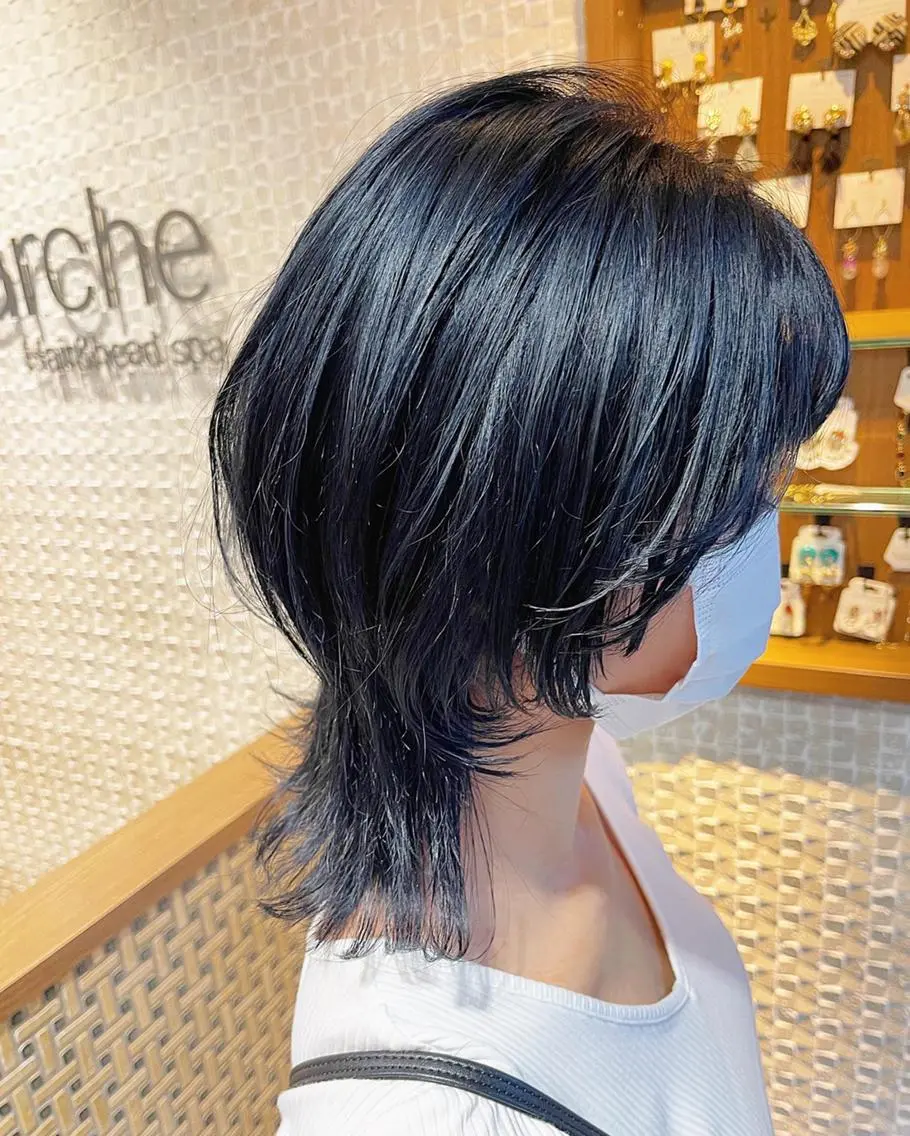 カラー バレイヤージュ 黒髪 ブリーチ ブルーカラー ブルーブラック 🫧髪質改善艶カラー _マエダ 🫧のヘアスタイル