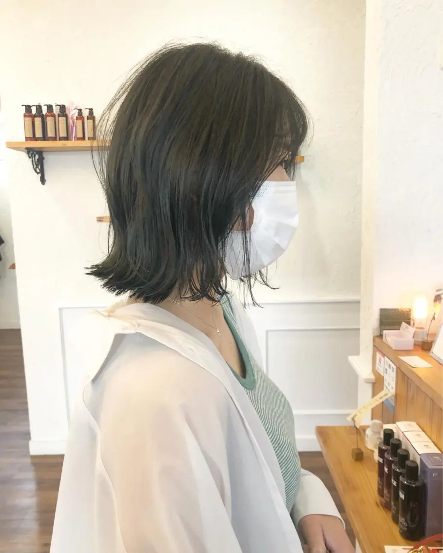 ショート カラー ブルーカラー ブルージュ カット ヘアカラー トリートメント 江原 彩華のヘアスタイル
