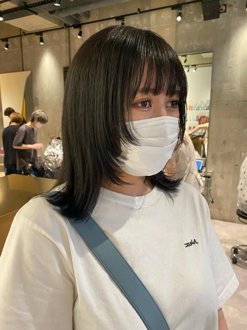 ミディアム すぎもと さき⚡️ レイヤー・*パーマのヘアスタイル