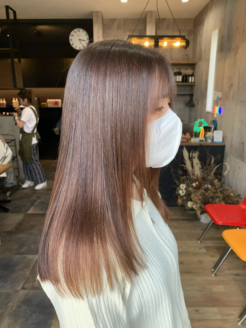 セミロング yoshihara yuukiのヘアスタイル