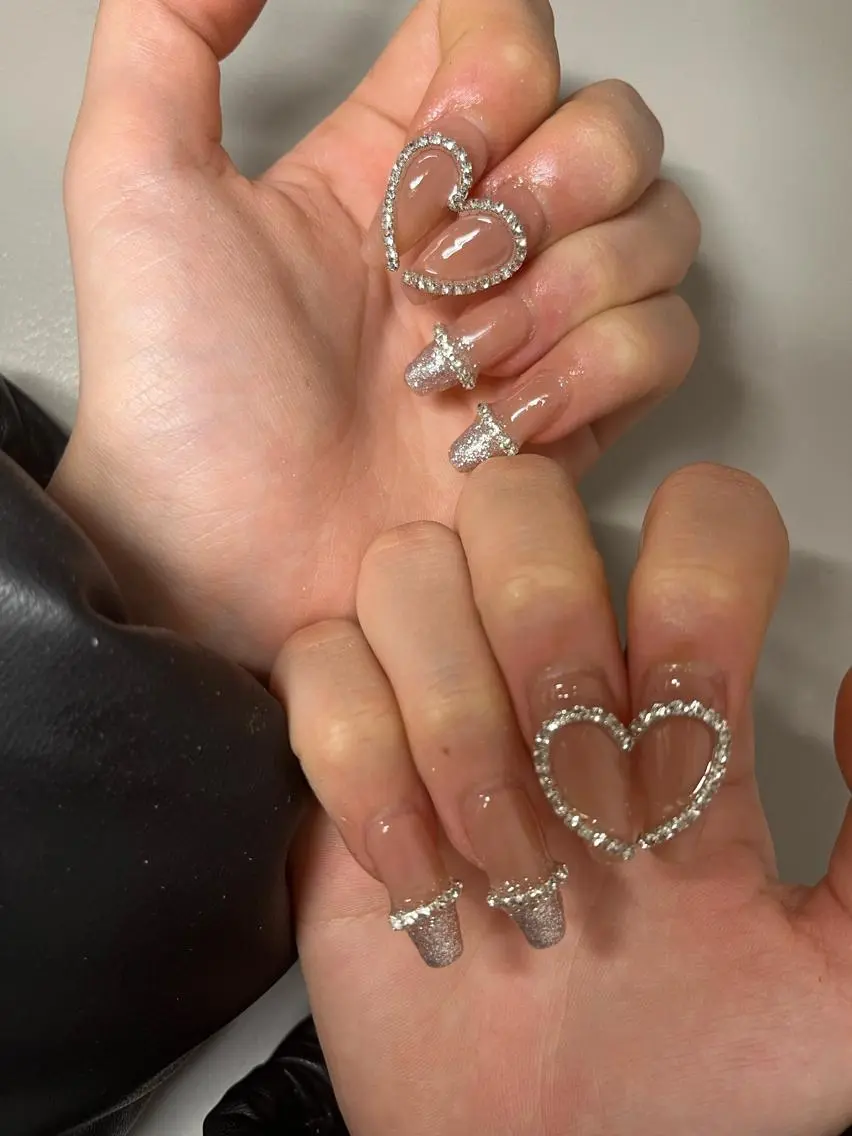 ネイル nail.salon .Reversalのネイルデザイン