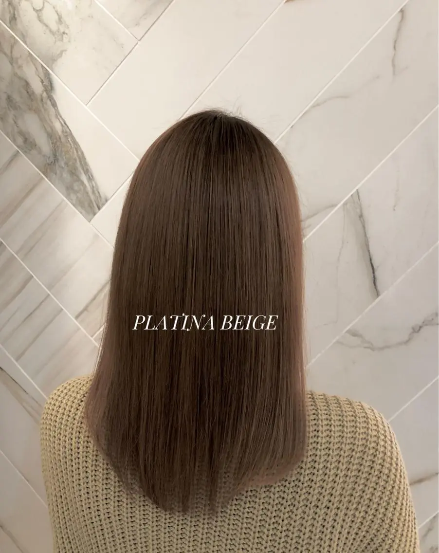 ミディアム カラー ヘアアレンジ ポニーテール アッシュ ベージュカラー ブリーチ 透明感カラー ✨似合うのその先へ✨ 田中延和のヘアスタイル