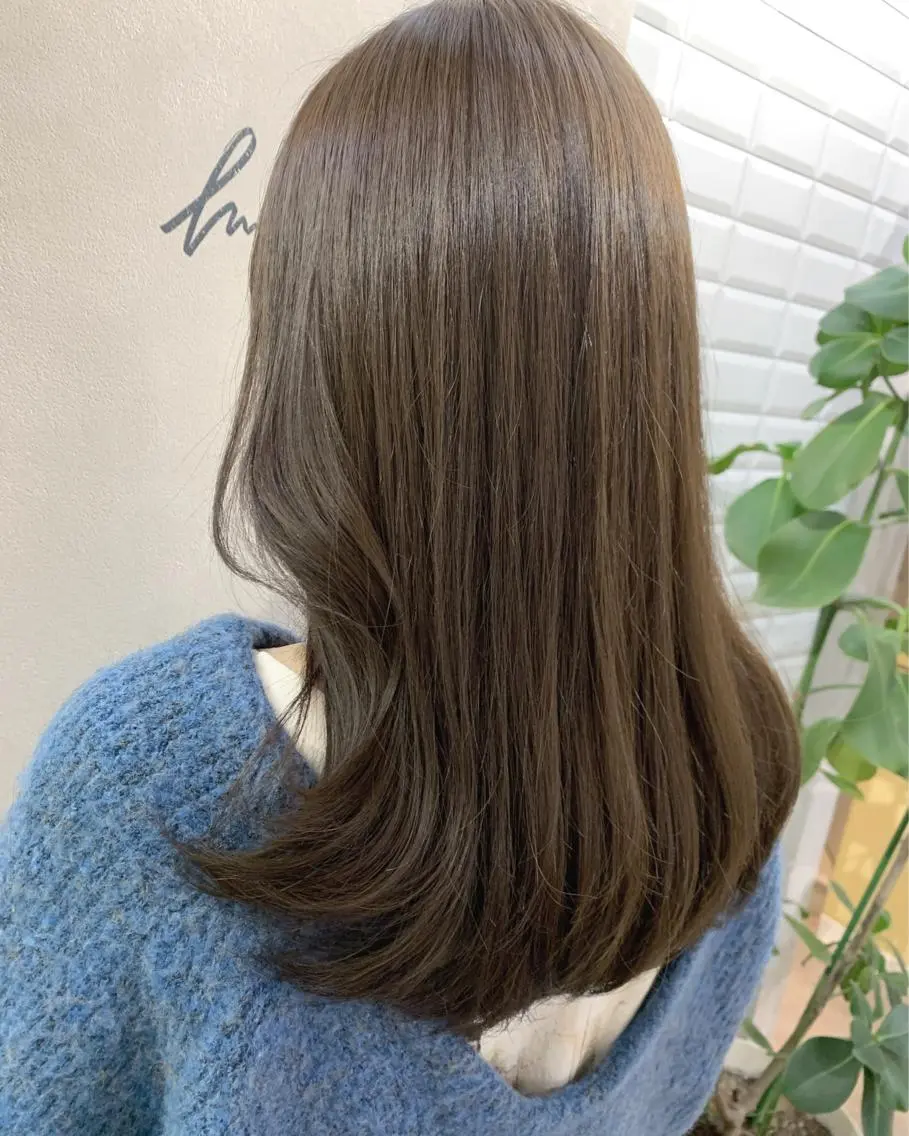 ロング カラー ブリーチ グレージュ ブリーチなしカラー hubhair レイヤー/透明感のヘアスタイル