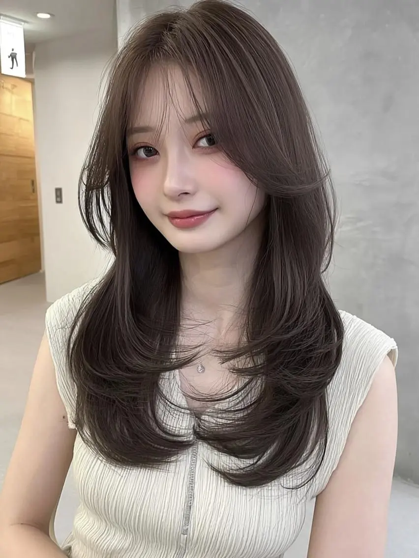 セミロング 髪質改善 縮毛矯正 ヘアカラー トリートメント 美髪メニュー特化✨️ ひなののヘアスタイル