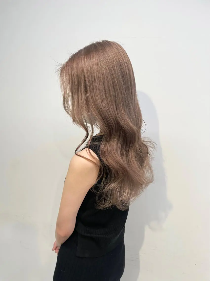 ミディアム カット ヘアカラー トリートメント 顔周りレイヤー/新宿 /モテ艶カラー/航介のヘアスタイル
