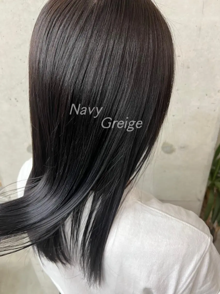 ミディアム レイヤーカット 艶ハイトーン🔆 ️️️安座間 希のヘアスタイル