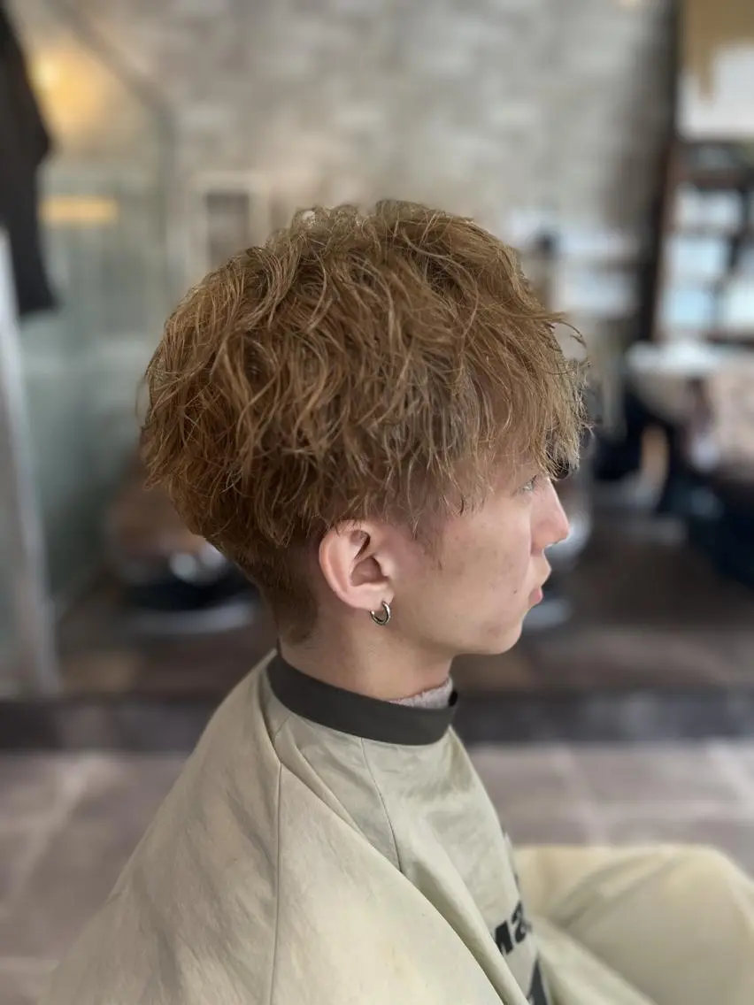 カラー メンズ ビジネス メンズパーマ 髪質改善 縮毛矯正 倉谷 恭平のヘアスタイル