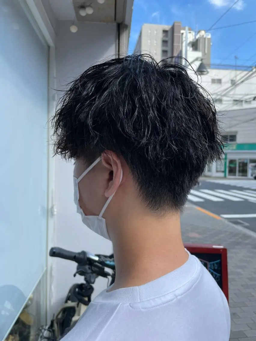パーマ メンズ メンズパーマ スパイラルパーマ 佐藤 良祐のヘアスタイル