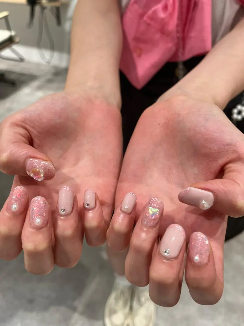 ネイル フレンチネイル ラメ(グリッター) ハンドネイル ZEST kalon RINAのマツエク・マツパデザイン