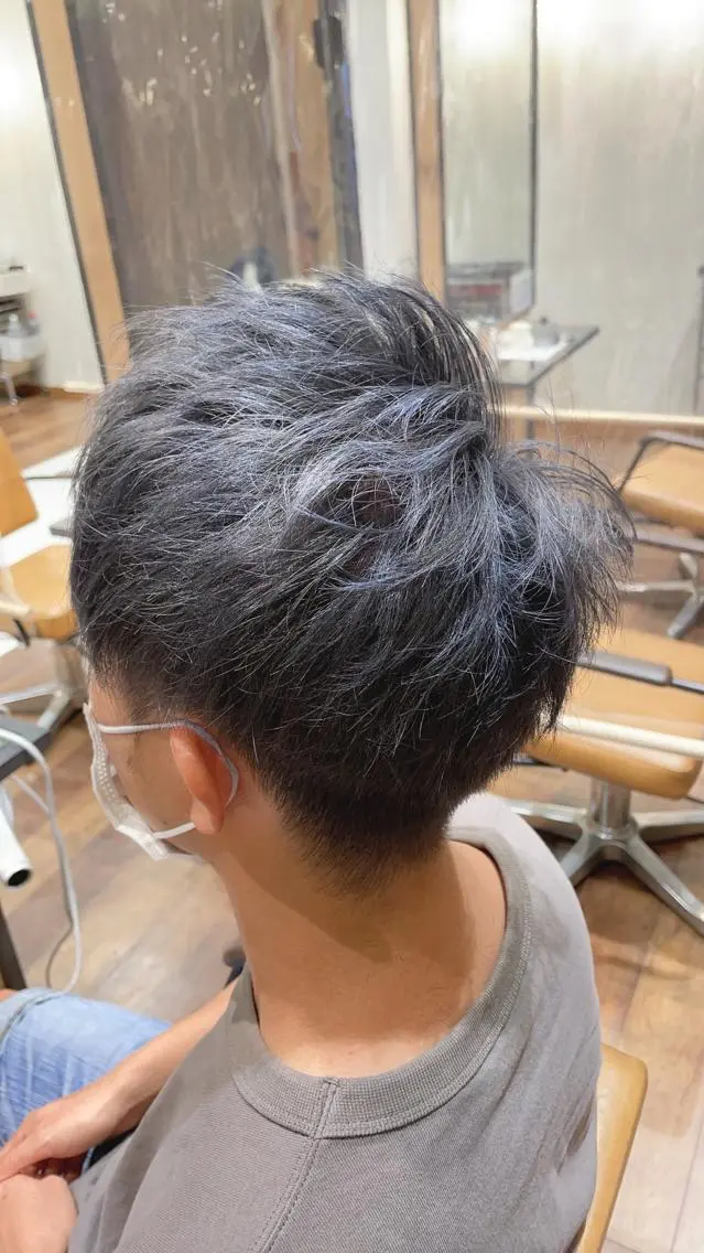 ショート カラー 🍀小顔ショート🍀 有賀祐貴のヘアスタイル