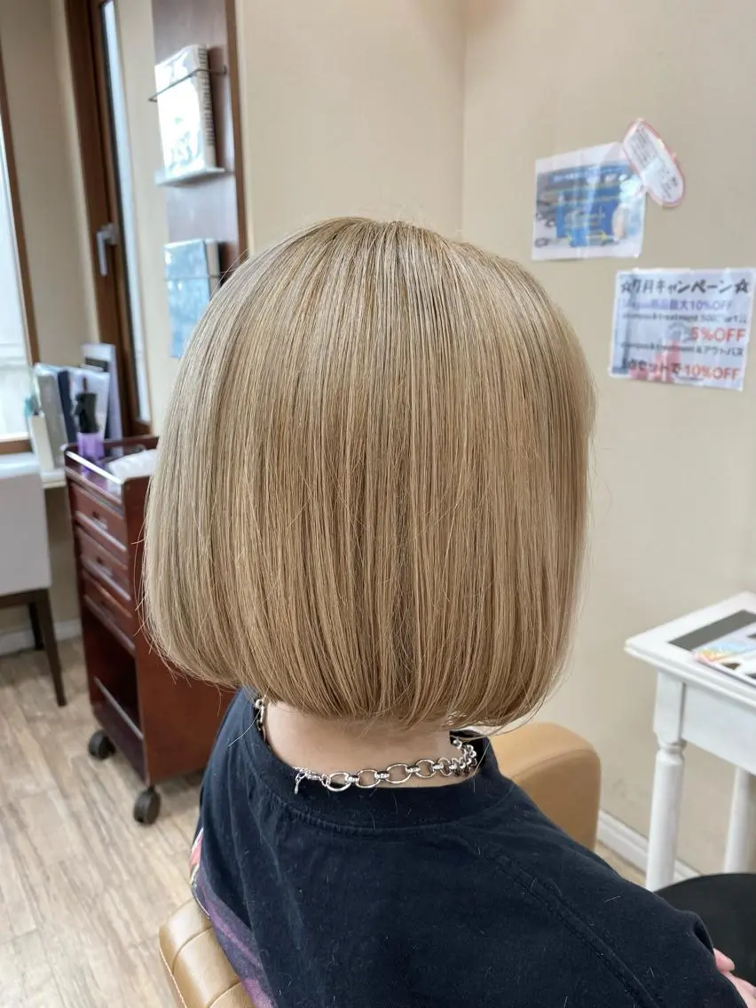 カラー SALOWIN栄 高須大貴のヘアスタイル