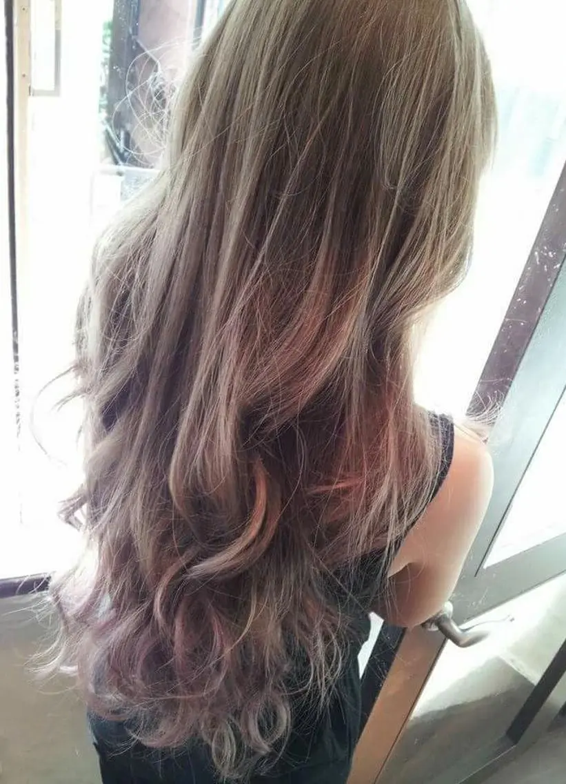 ロング カラー シールエクステ アッシュ ハイライトカラー エクステ ハイライト 100%髪質改善特化 TRUNSのヘアスタイル