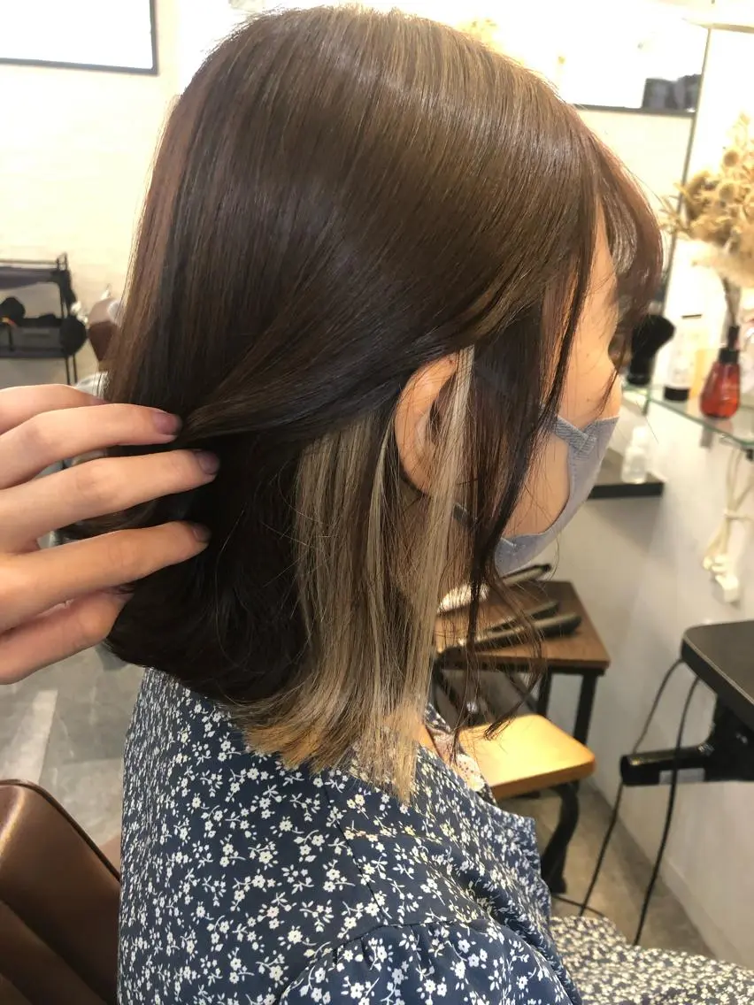ショート カラー ベージュカラー インナーカラー エクステ tokute 中野真咲🐺のヘアスタイル
