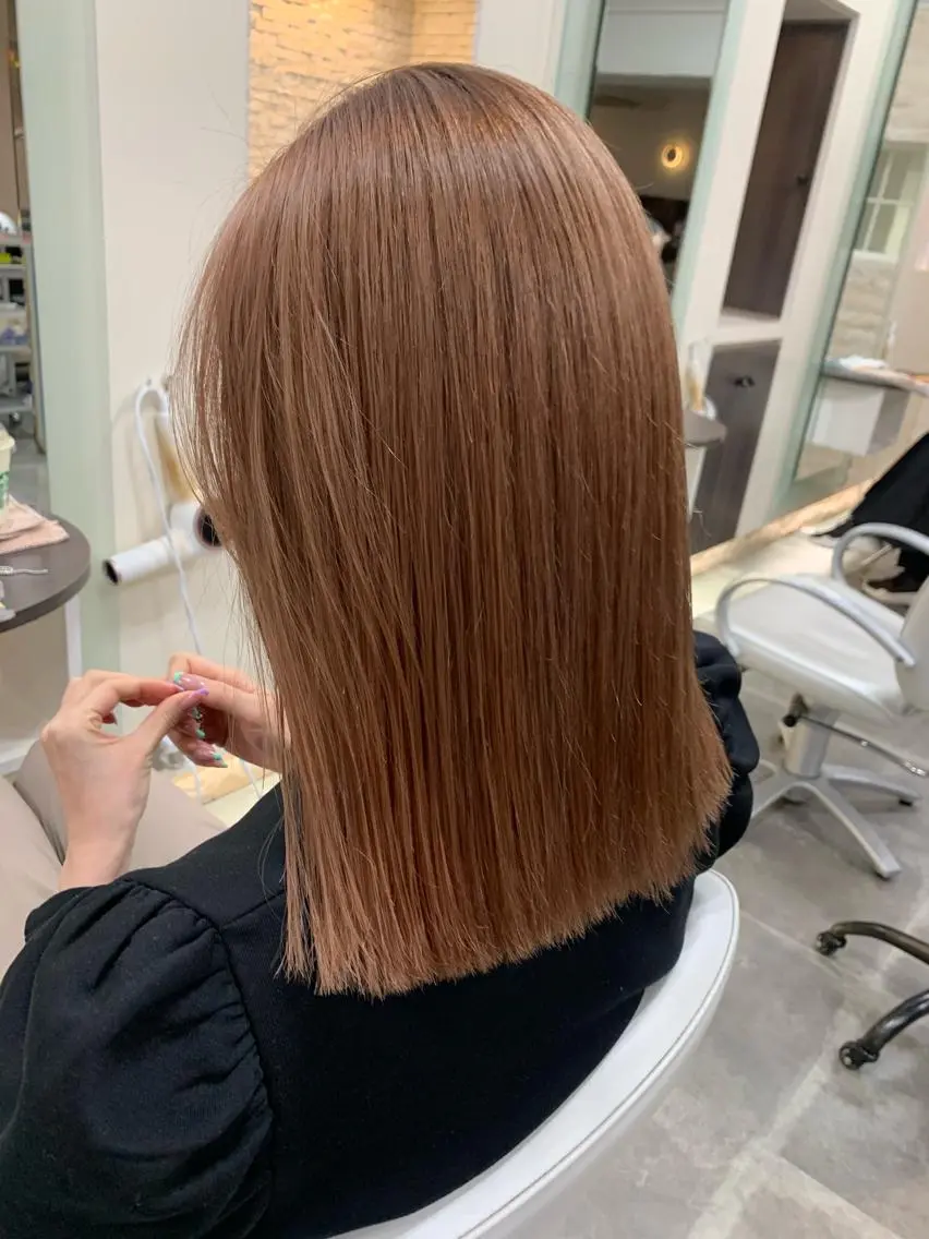 セミロング カラー カット ヘアカラー トリートメント 平 ちひろのヘアスタイル