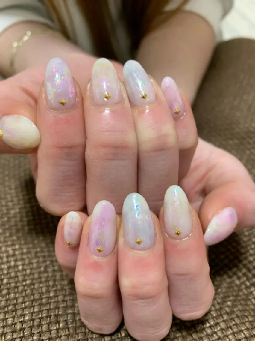 ネイル アルテミス 根本のネイルデザイン