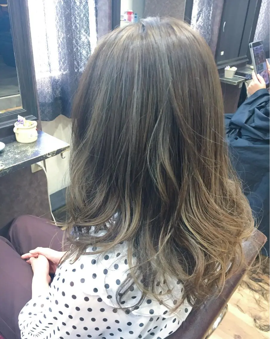 ロング カラー 髪質改善🩵艶髪 ストレート🩵山口のヘアスタイル