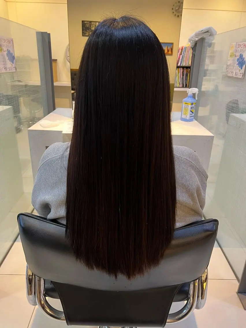 ロング ハイライト特化小澤 奈津美のヘアスタイル
