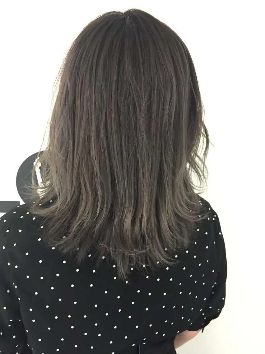 ミディアム カラー ブリーチ グラデーションカラー 外国人風カラー ✂️小顔カット✂️ 山本有紀のヘアスタイル