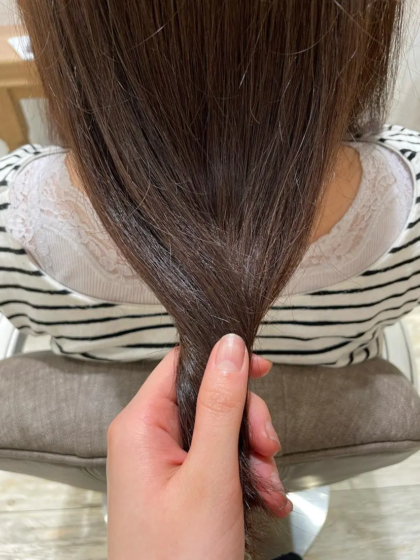 カラー 透明感カラー 小野 明日香のヘアスタイル