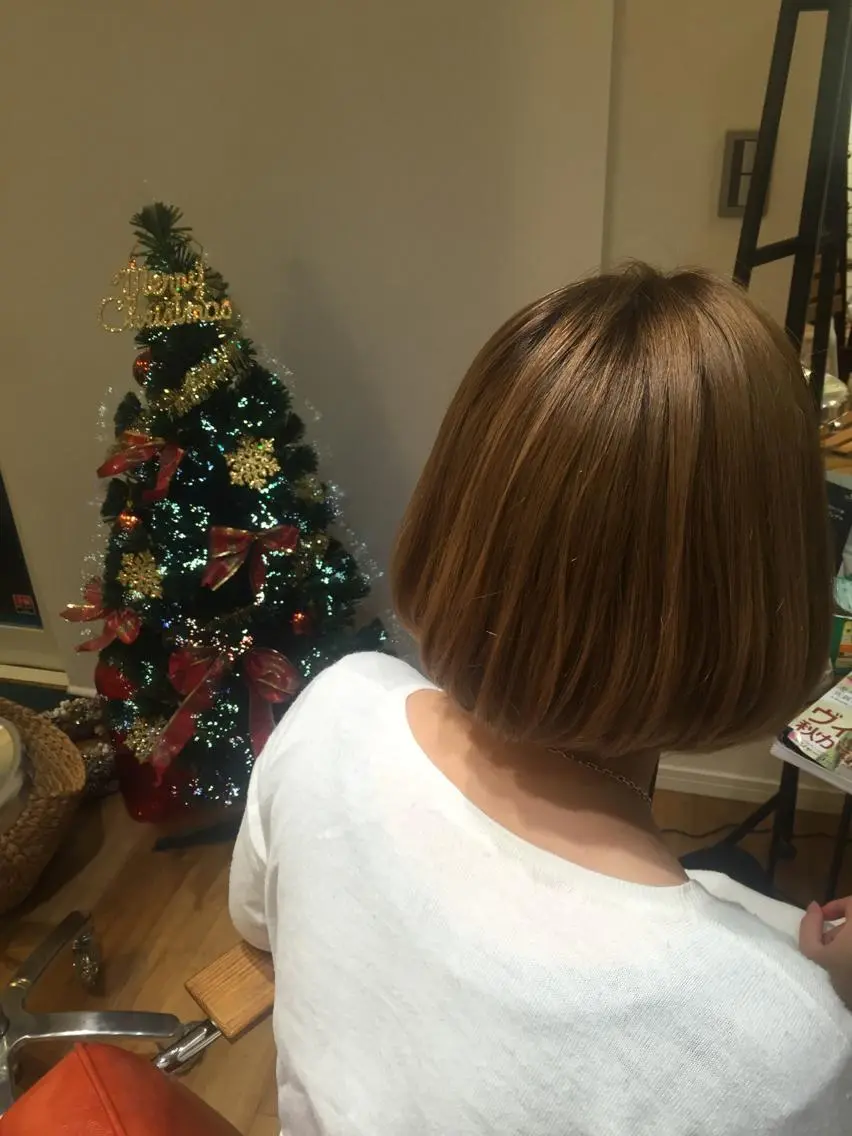 ミディアム カラー MAKEーUP WARMのヘアスタイル