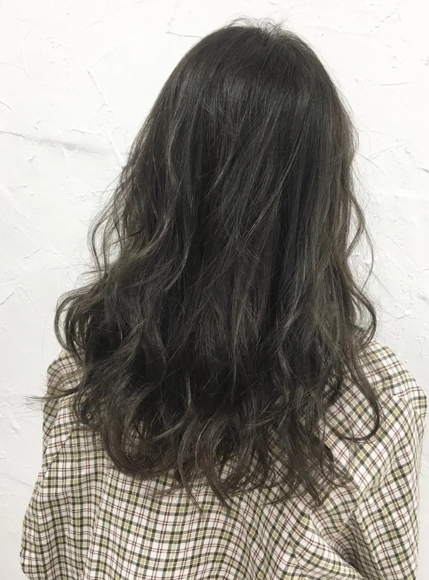 セミロング カラー アッシュ イルミナカラー 脱!黒髪 ダブルカラー【上野】のヘアスタイル