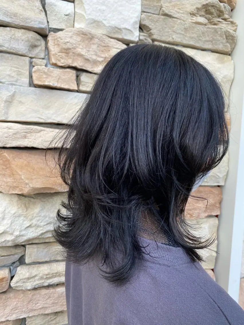 ミディアム カラー ウルフカット スパイキーショート パーマ　具志堅　太志のヘアスタイル