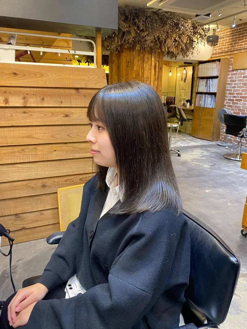 ミディアム カラー ブリーチ 透明感カラー グレージュ ブリーチなしカラー 吉田 光佑のヘアスタイル