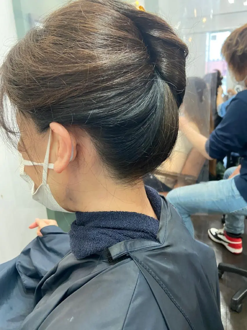 ロング カラー パーマ ヘアアレンジ メンズ キッズ ネイル マツエク・マツパ メンズブリーチ メンズハイライト メンズインナーカラー 黒髪 ブリーチ 久木原 ゆりのヘアスタイル