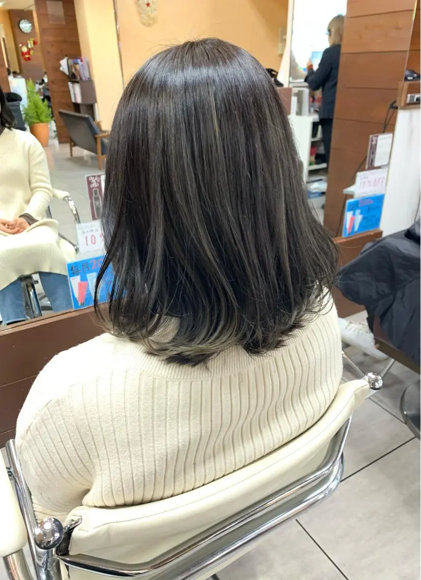ミディアム ハイライト レイヤー/艶髪カラー 森本くるみのヘアスタイル