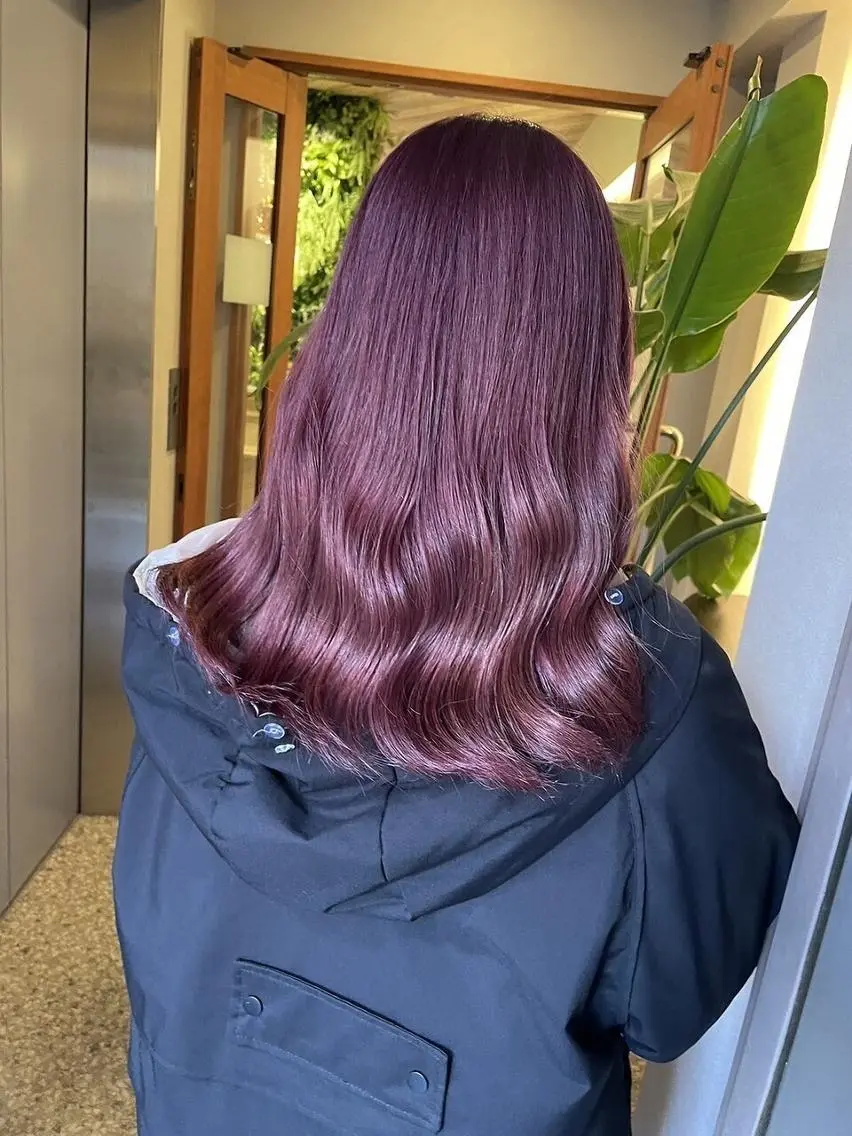 セミロング カラー ブリーチ ブラウンカラー ショコラブラウン ダブルカラー ブリーチなしカラー TIGRE kamitoriのヘアスタイル